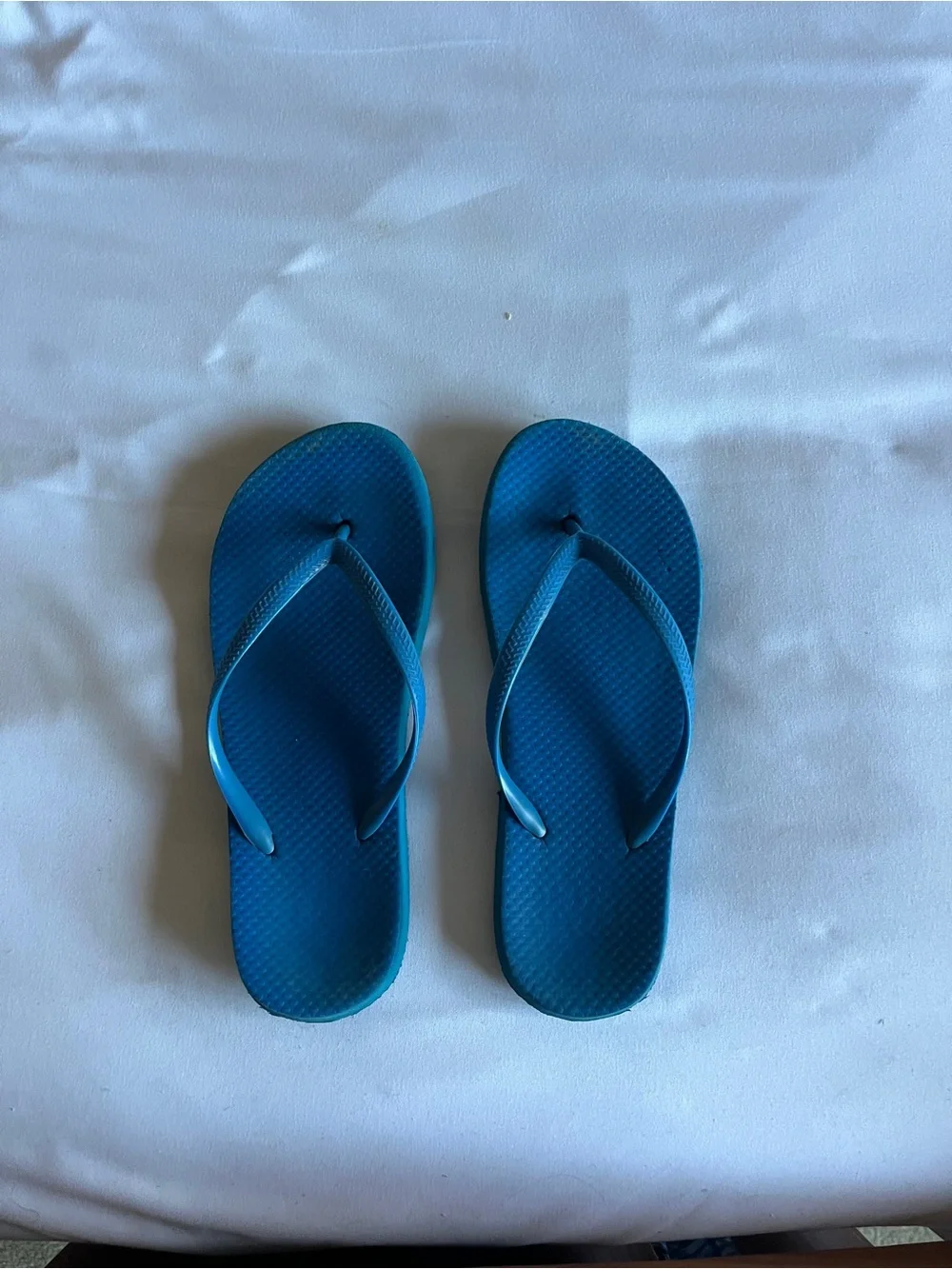 Blue Rubber Thong Flip Flop Sandals Unisex Casual Beach Shoes Approx Kids Size 5
